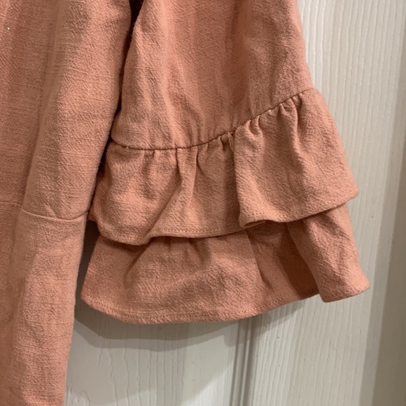 LUCCA SZ LRGE V neck ruffled sleeves and hem SELF DRESS - Picture 5 of 6